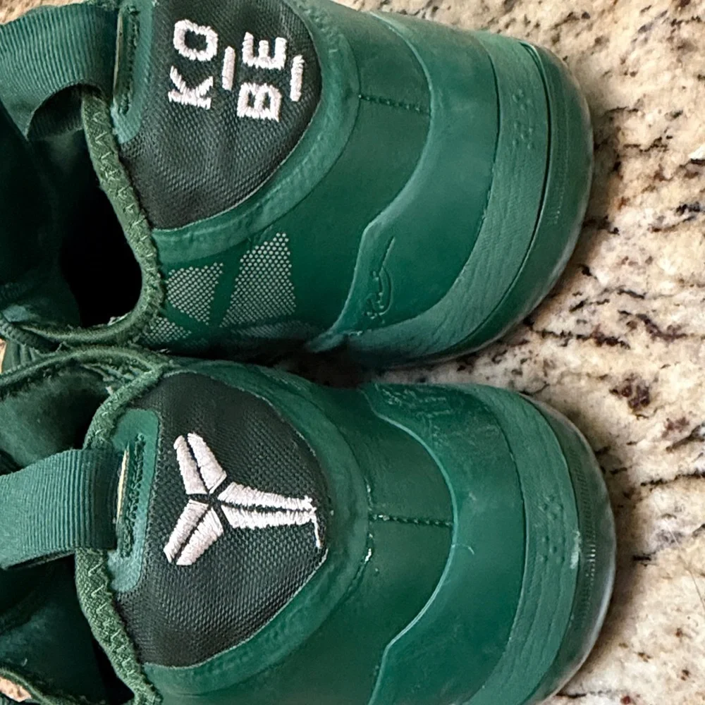 NIKE Kobe AD Exodus TB Green White Giannis Celtics Milwaukee Bucks Freak Mens 16